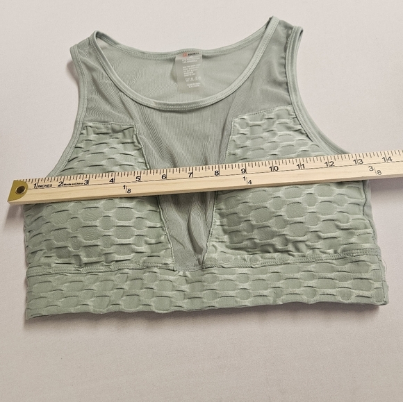 LA Society Size Med ,Sage Green Textured Sports Bra - Picture 5 of 8